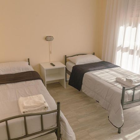 Rayentray Hostal Puerto Madryn Kültér fotó